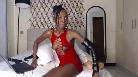 mis_kaylee online show from July 15, 2026, 12:16 am