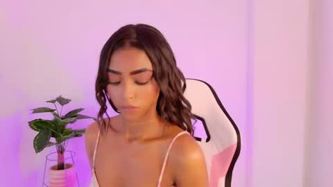 Andrea Thanks guys for the support online show from November 17, 2025, 3:23 am