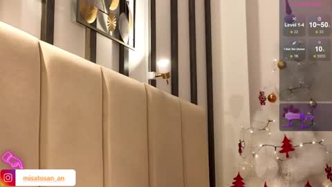 Annie  dont forget to thumbs up me  online show from January 10, 2025, 1:09 pm