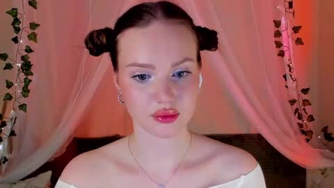 Snapshot of mish_ka3 chatting on December 25, 2024, 4:22 pm Misha online show from December 25, 2024, 4:22 pm