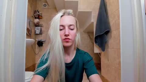 Snapshot of mishapallmer chatting on February 7, 2026, 7:34 am mishapallmer online show from February 7, 2026, 7:34 am