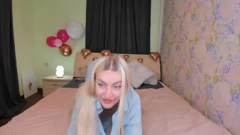 Snapshot of mishapallmer chatting on February 11, 2026, 6:29 am mishapallmer online show from February 11, 2026, 6:29 am