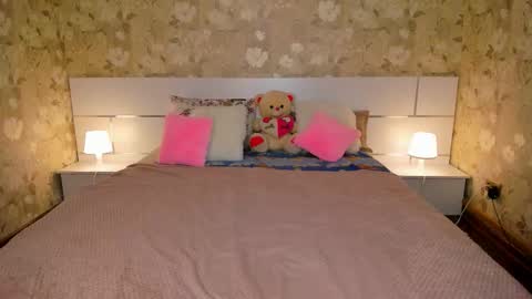 Snapshot of mishapallmer chatting on February 27, 2026, 12:05 pm mishapallmer online show from February 27, 2026, 12:05 pm