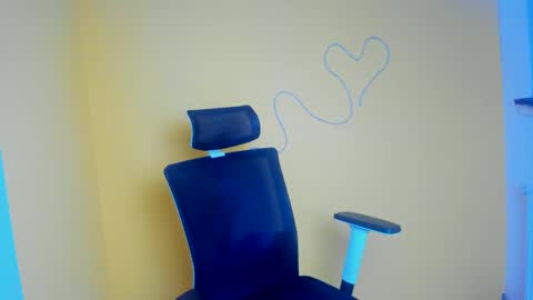 Mishelle online show from March 6, 2026, 12:56 pm