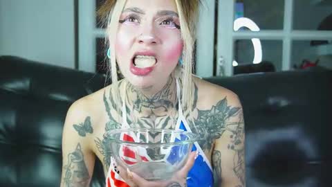 Snapshot of miss___angel chatting on March 6, 2026, 11:17 am miss___angel online show from March 6, 2026, 11:17 am