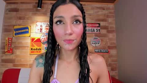 Snapshot of miss___evangeline chatting on October 20, 2025, 6:08 pm Evangeline online show from October 20, 2025, 6:08 pm