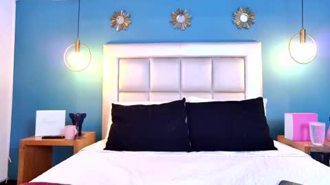 miss__ary_ online show from September 18, 2025, 12:18 pm