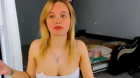 miss__selena online show from July 24, 2026, 8:12 am