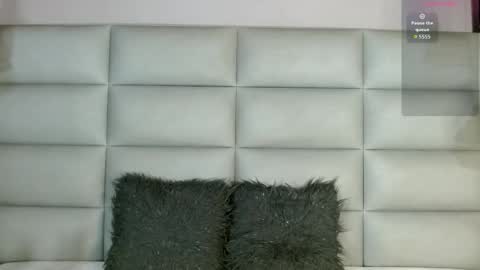 miss_ariss online show from April 13, 2026, 5:02 am