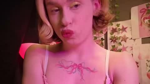 Anya online show from June 7, 2026, 8:23 pm