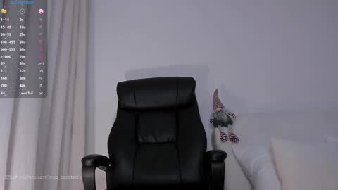 Snapshot of miss_boobtastic chatting on December 13, 2024, 12:28 pm Ivy online show from December 13, 2024, 12:28 pm