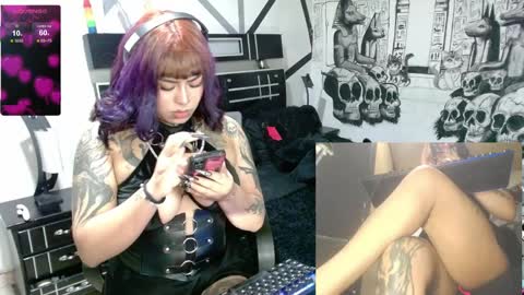 miss_clover online show from April 10, 2026, 9:58 am