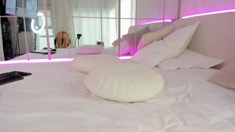 Snapshot of miss_diamond__ chatting on October 11, 2025, 7:29 am miss_diamond__ online show from October 11, 2025, 7:29 am