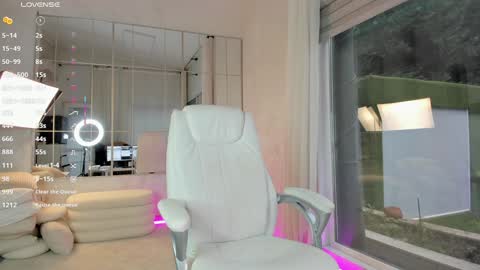 Snapshot of miss_diamond__ chatting on November 7, 2025, 8:03 am miss_diamond__ online show from November 7, 2025, 8:03 am