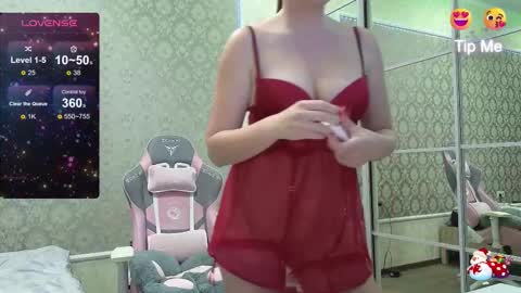 miss_divora online show from February 1, 2026, 8:18 pm