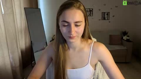 Snapshot of miss_emily19 chatting on June 23, 2026, 8:23 am Emily online show from June 23, 2026, 8:23 am