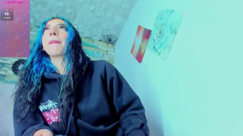 Snapshot of miss_evans_ chatting on October 6, 2025, 3:37 am miss_evans_ online show from October 6, 2025, 3:37 am