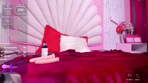 Snapshot of miss_evans_ chatting on October 25, 2025, 10:15 pm miss_evans_ online show from October 25, 2025, 10:15 pm