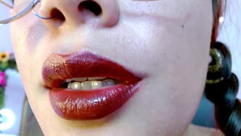 Miss Evoleth online show from February 25, 2025, 9:20 am