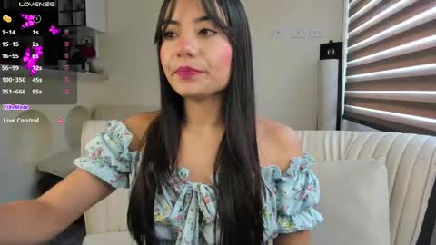 Snapshot of miss_ginebra_1 chatting on February 17, 2025, 7:10 pm insta online show from February 17, 2025, 7:10 pm