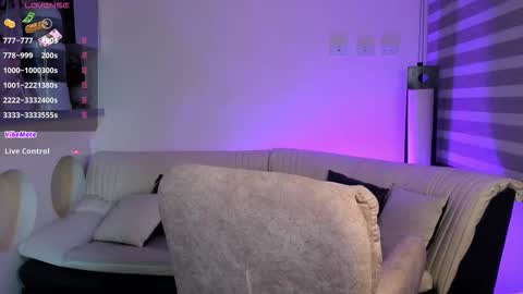 Snapshot of miss_ginebra_1 chatting on October 21, 2025, 1:17 am insta online show from October 21, 2025, 1:17 am