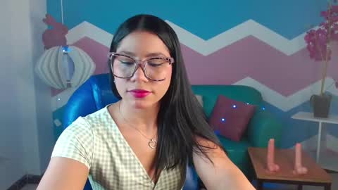 miss_honey1 online show from February 9, 2025, 11:25 pm