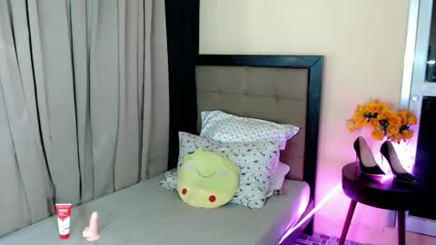 Snapshot of miss_jakilista69 chatting on December 5, 2024, 9:28 am twinny pie online show from December 5, 2024, 9:28 am