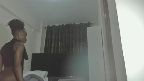 Snapshot of miss_kiarrafit chatting on November 18, 2025, 7:57 am Miss Kiarrafit online show from November 18, 2025, 7:57 am