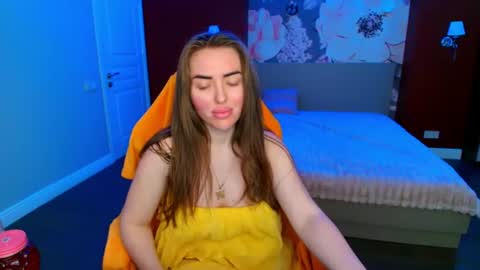 miss_kiten online show from July 12, 2026, 9:11 am