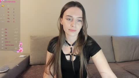 Snapshot of miss_kitty13 chatting on February 23, 2025, 1:57 am Kitty online show from February 23, 2025, 1:57 am