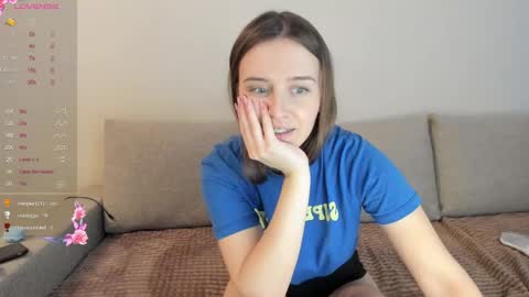 Snapshot of miss_kitty13 chatting on February 28, 2025, 6:21 am Kitty online show from February 28, 2025, 6:21 am