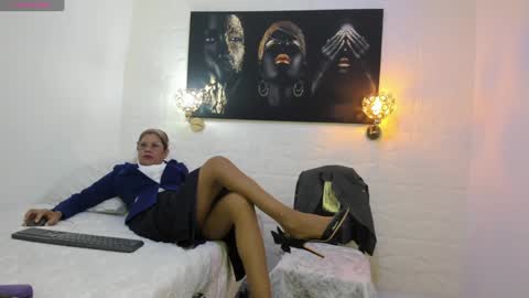 lucero online show from January 23, 2025, 12:57 am