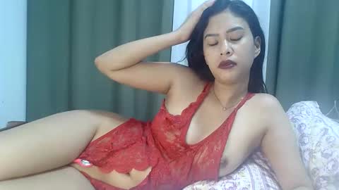 miss_merryjude01 online show from November 14, 2025, 11:35 pm