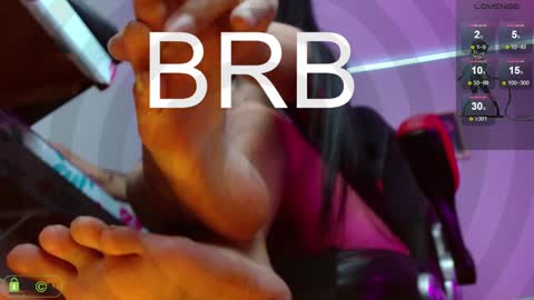 Snapshot of miss_scarllet chatting on January 20, 2025, 1:11 pm 100 thumbs up online show from January 20, 2025, 1:11 pm