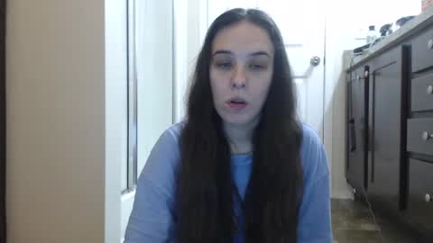 Snapshot of miss_sunshine01 chatting on December 10, 2024, 2:16 am Bella online show from December 10, 2024, 2:16 am