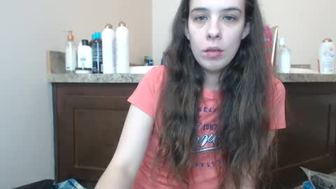 Snapshot of miss_sunshine01 chatting on January 18, 2025, 5:10 am Bella online show from January 18, 2025, 5:10 am