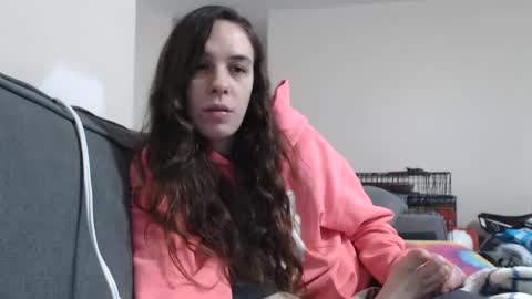 Snapshot of miss_sunshine01 chatting on February 26, 2025, 5:28 pm Bella online show from February 26, 2025, 5:28 pm