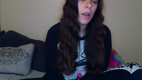 Snapshot of miss_sunshine01 chatting on September 25, 2025, 1:59 pm Bella online show from September 25, 2025, 1:59 pm