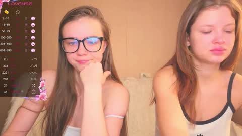 Snapshot of miss_sweetbb chatting on November 17, 2025, 5:13 am Bella online show from November 17, 2025, 5:13 am