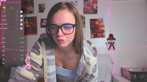 Snapshot of miss_sweetbb chatting on April 2, 2026, 5:10 pm Bella online show from April 2, 2026, 5:10 pm