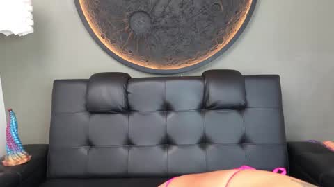 Vaiolette online show from March 16, 2026, 11:14 am