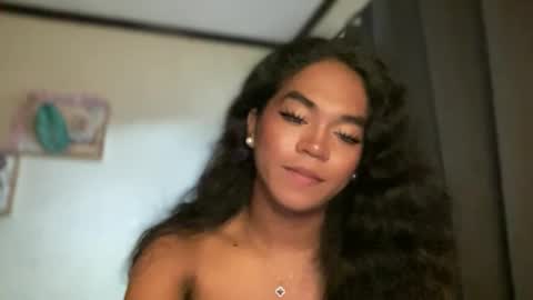 Snapshot of miss_veron_xoxo chatting on March 12, 2026, 6:19 am miss_veron_xoxo online show from March 12, 2026, 6:19 am