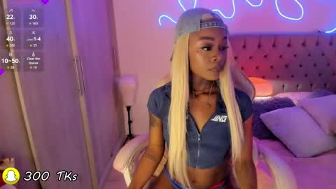 Tay Tay Independent Model   online show from May 22, 2026, 5:58 am