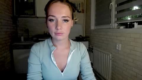 Snapshot of miss_you20 chatting on September 15, 2025, 7:14 pm miss_you20 online show from September 15, 2025, 7:14 pm