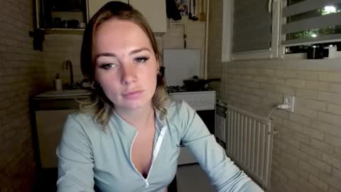 Snapshot of miss_you20 chatting on September 16, 2025, 9:05 pm miss_you20 online show from September 16, 2025, 9:05 pm