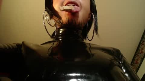 Anarkitten  online show from April 8, 2026, 8:42 pm