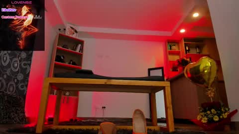 Snapshot of missariadna92 chatting on October 1, 2025, 10:38 pm ARIADNA online show from October 1, 2025, 10:38 pm