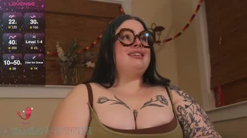 Snapshot of missbika chatting on March 8, 2025, 8:22 am Miss Bika online show from March 8, 2025, 8:22 am