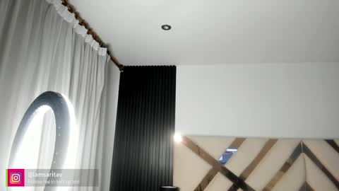 Sara Vanegas online show from April 1, 2026, 12:06 pm