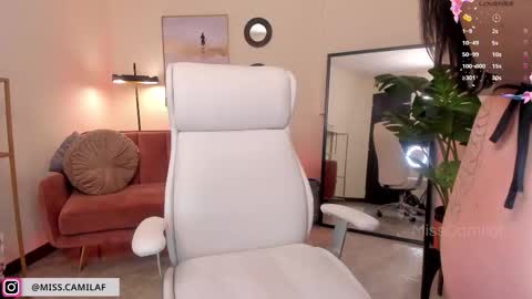 Camila Flores online show from February 18, 2026, 12:28 am